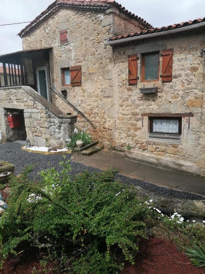 Chambre D'Hote De La Petite Toscane D'Auvergne Bed & Breakfast Isserteaux Exterior foto